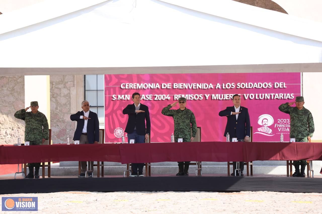 Llama Alfonso Martínez a jóvenes a seguir el camino correcto