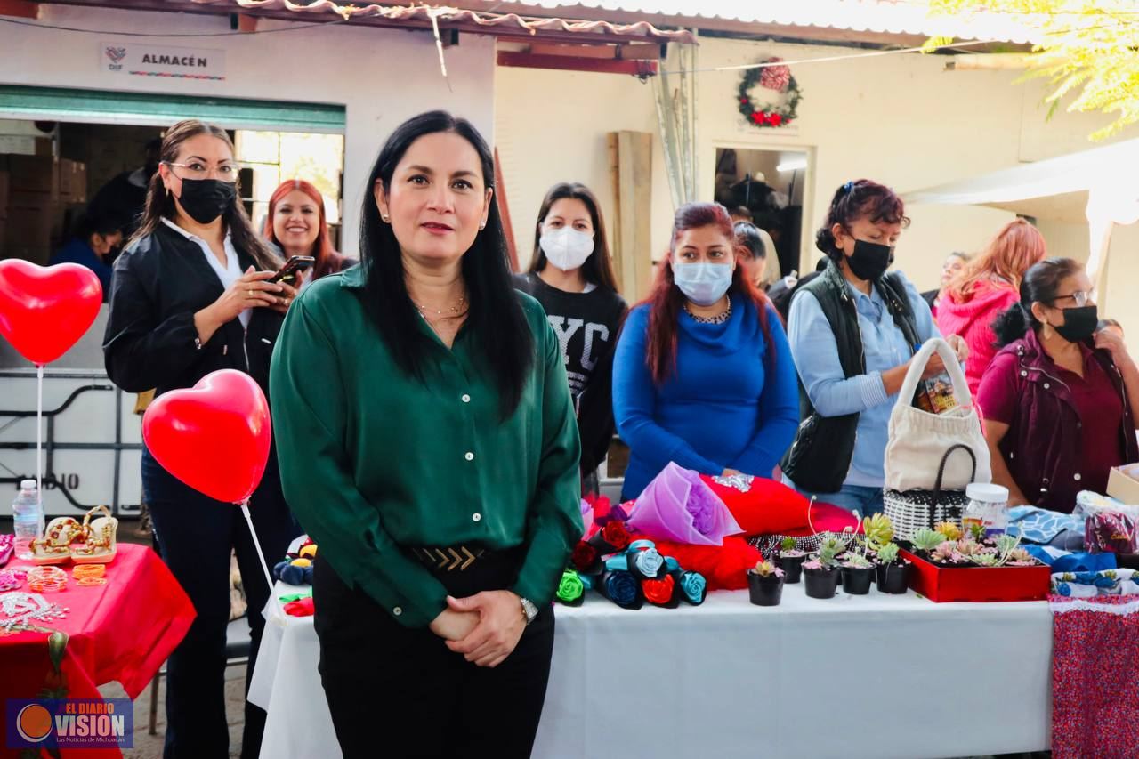 Expondrán productos de Academias y Cecades del DIF en el Tianguis Artesanal