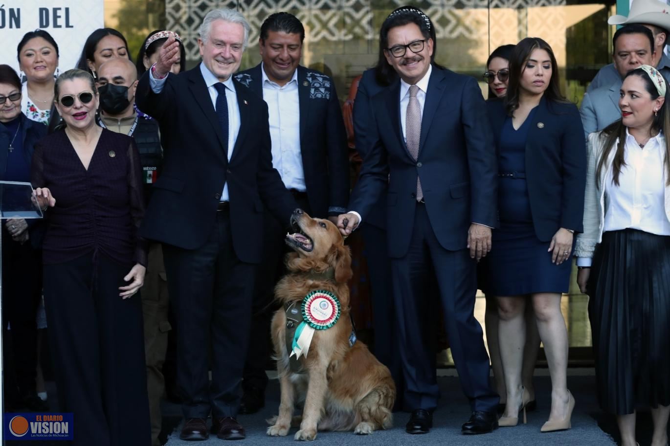 Realizan ceremonia de jubilación de “Lucas”, elemento canino de la Cámara de Diputados