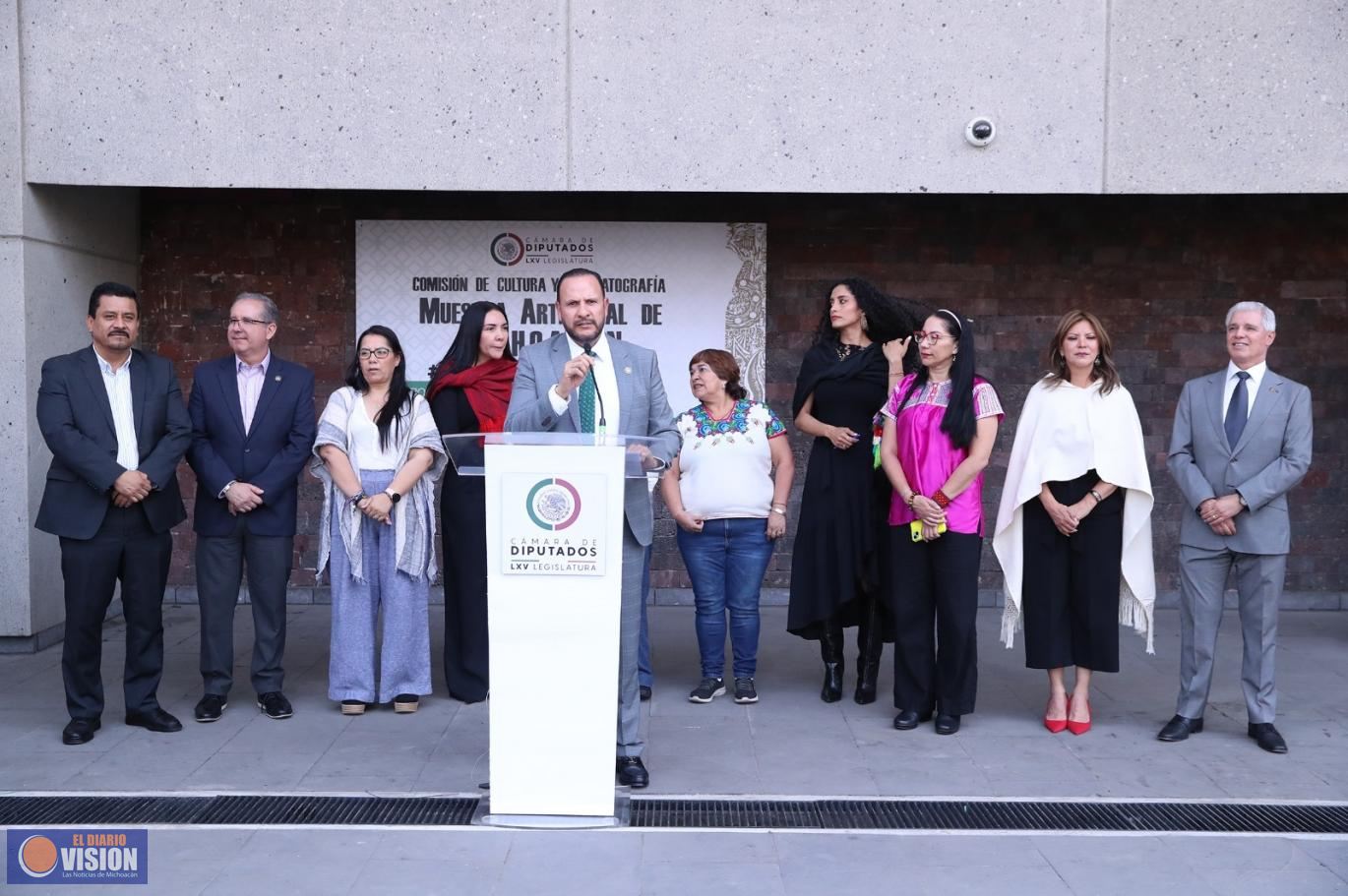 Inauguran en el Palacio Legislativo de San Lázaro muestra artesanal de productos michoacanos
