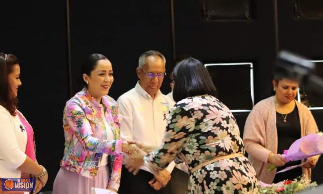 Galardonan a mujeres destacadas de Zacapu