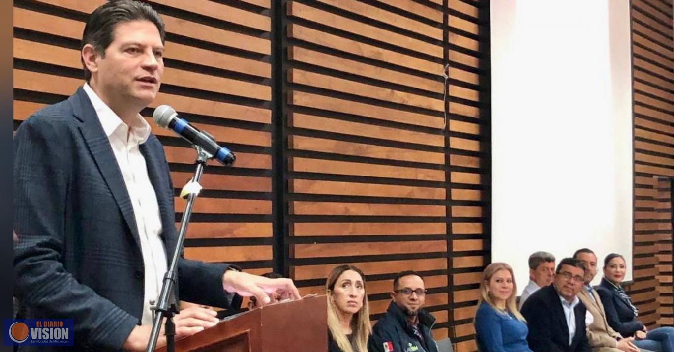 Alfonso Martínez apoya a emprendedores morelianos con evento Demo Day