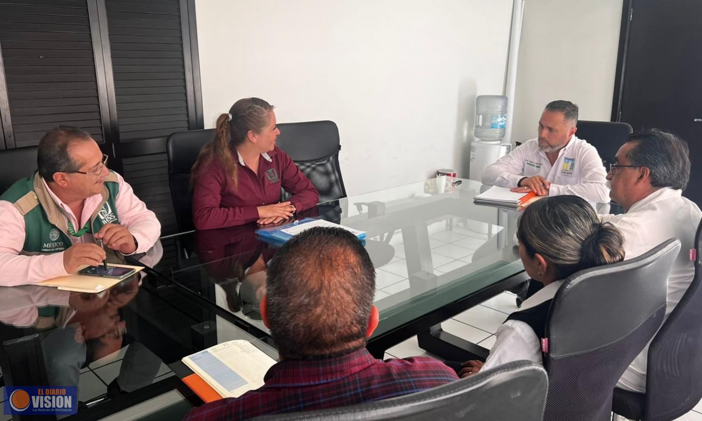 Se reúne alcalde Luis Felipe León Balbanera, con directivo del Centro de Salud