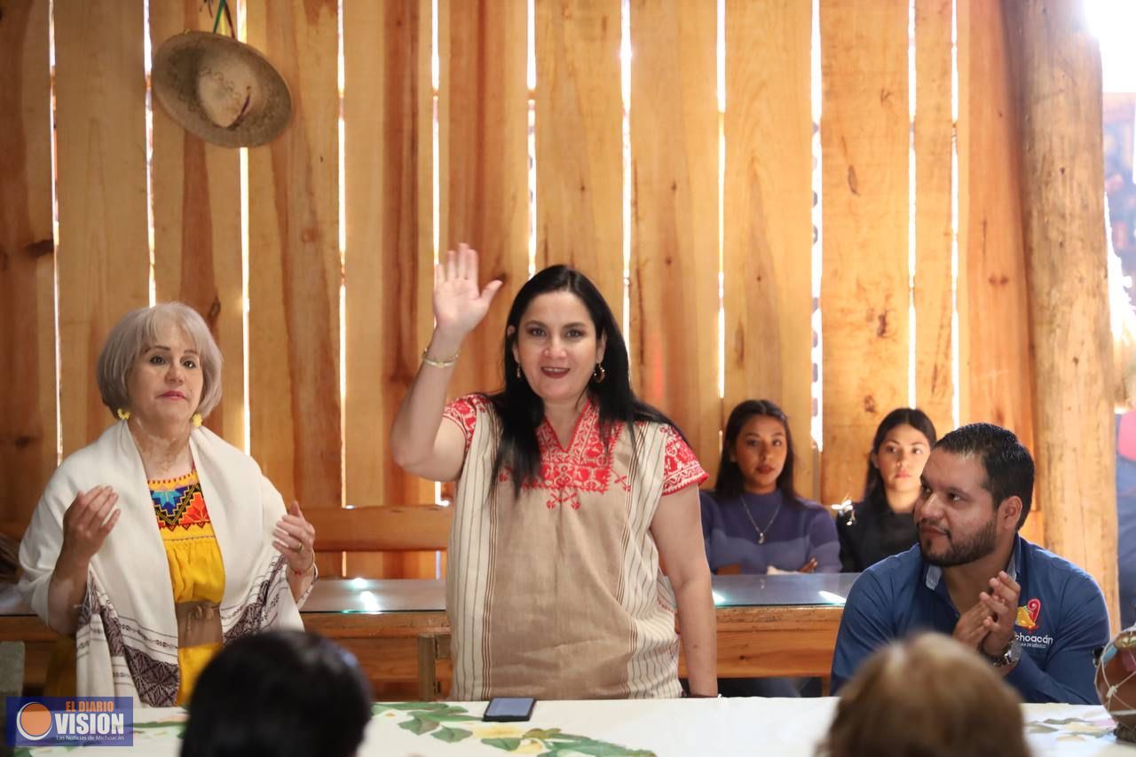 Yadira Ramírez Mora inaugura curso de Cocina Tradicional Purépecha
