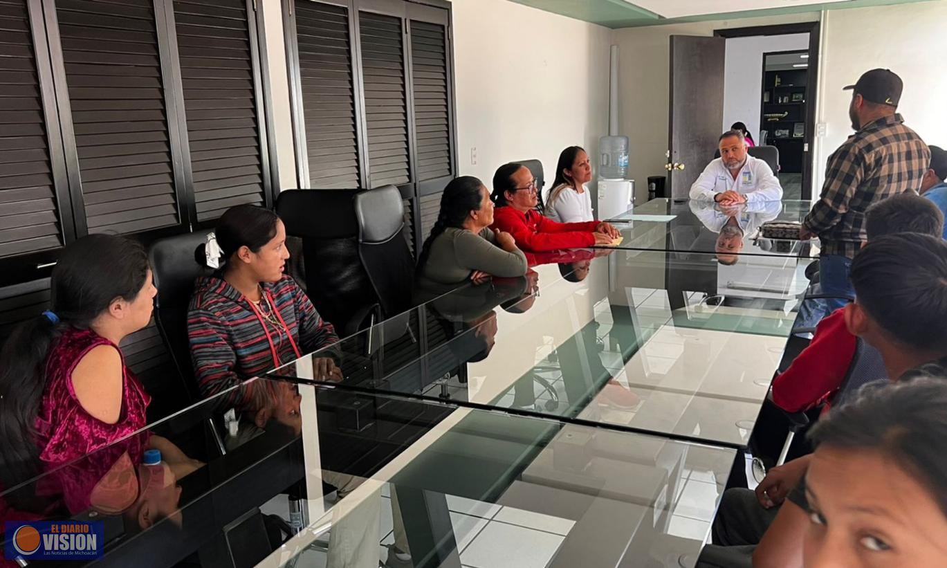 Alcalde Luis Felipe León Balbanera, refrenda apoyó al Sector Educativo