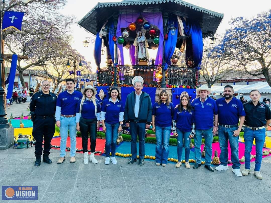 Inaugura Araceli Saucedo Reyes Tianguis Artesanal de Semana Santa