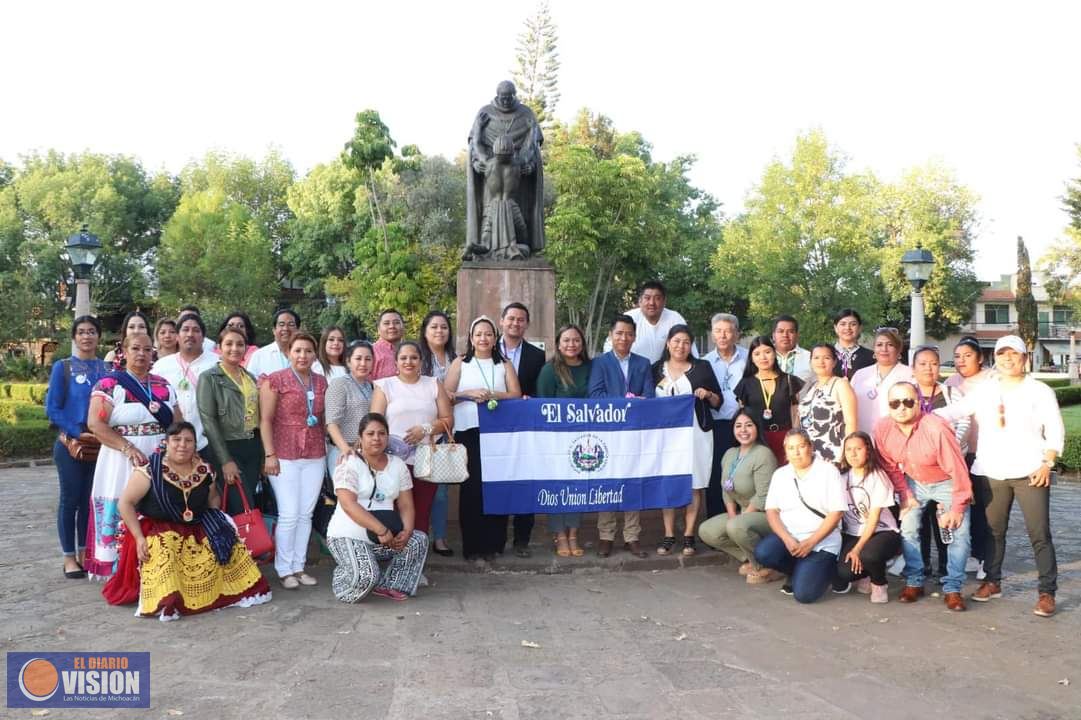 Arturo Estrada Barriga se reunió con hermanas y hermanos del país de El Salvador