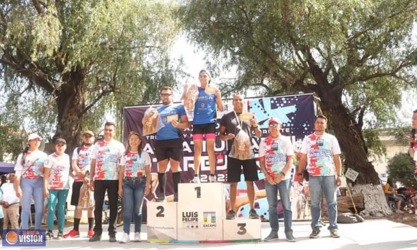 Éxito rotundo el XXII Triatlón y nado contra corriente 