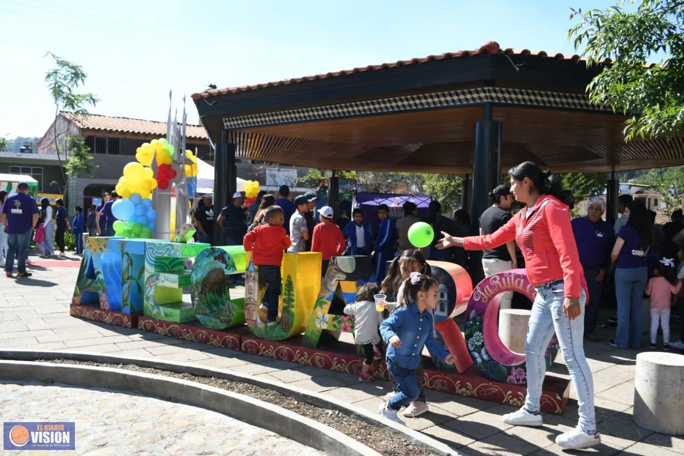Cirkua” dibuja cientos de sonrisas en niñas y niños de Atécuaro