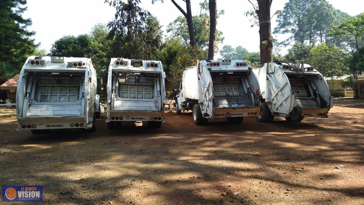 Refuerzan recolección de basura en Uruapan con cuatro camiones más
