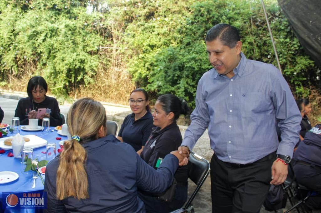 Celebra SSPTyVM a las mamás de la institución