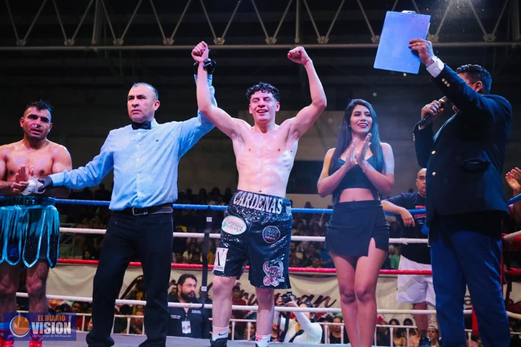 Espectacular  función de box profesional