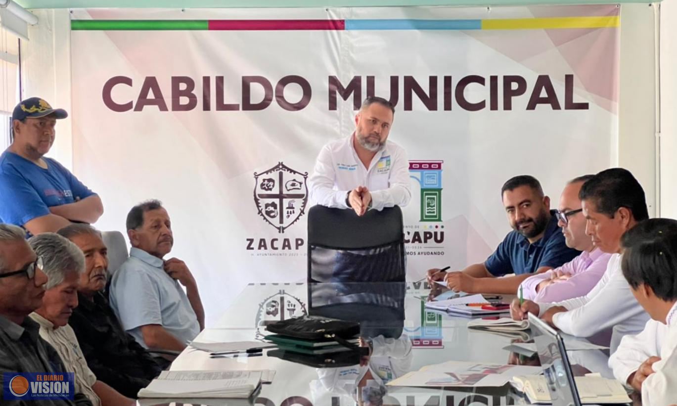 Se reúne Luis Felipe León Balbanera, con autoridades de las tres comunidades originarias 
