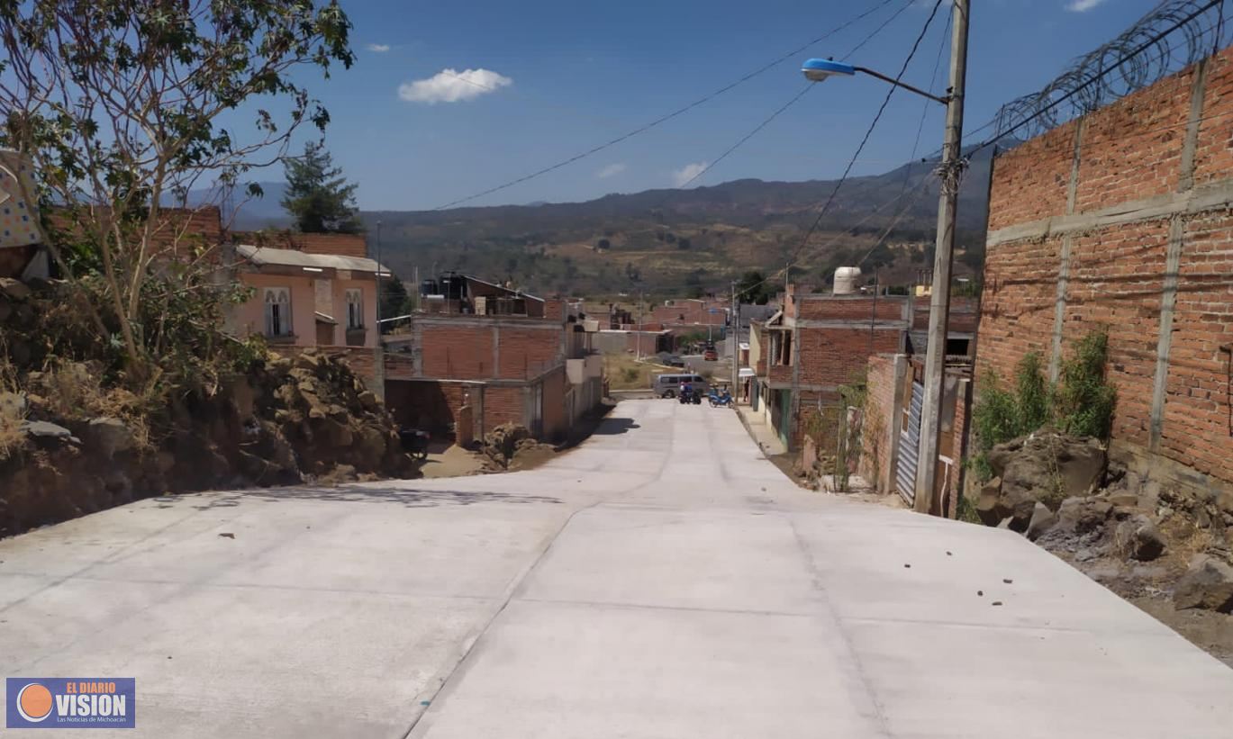 Una pavimentación más terminada, en Zacapu