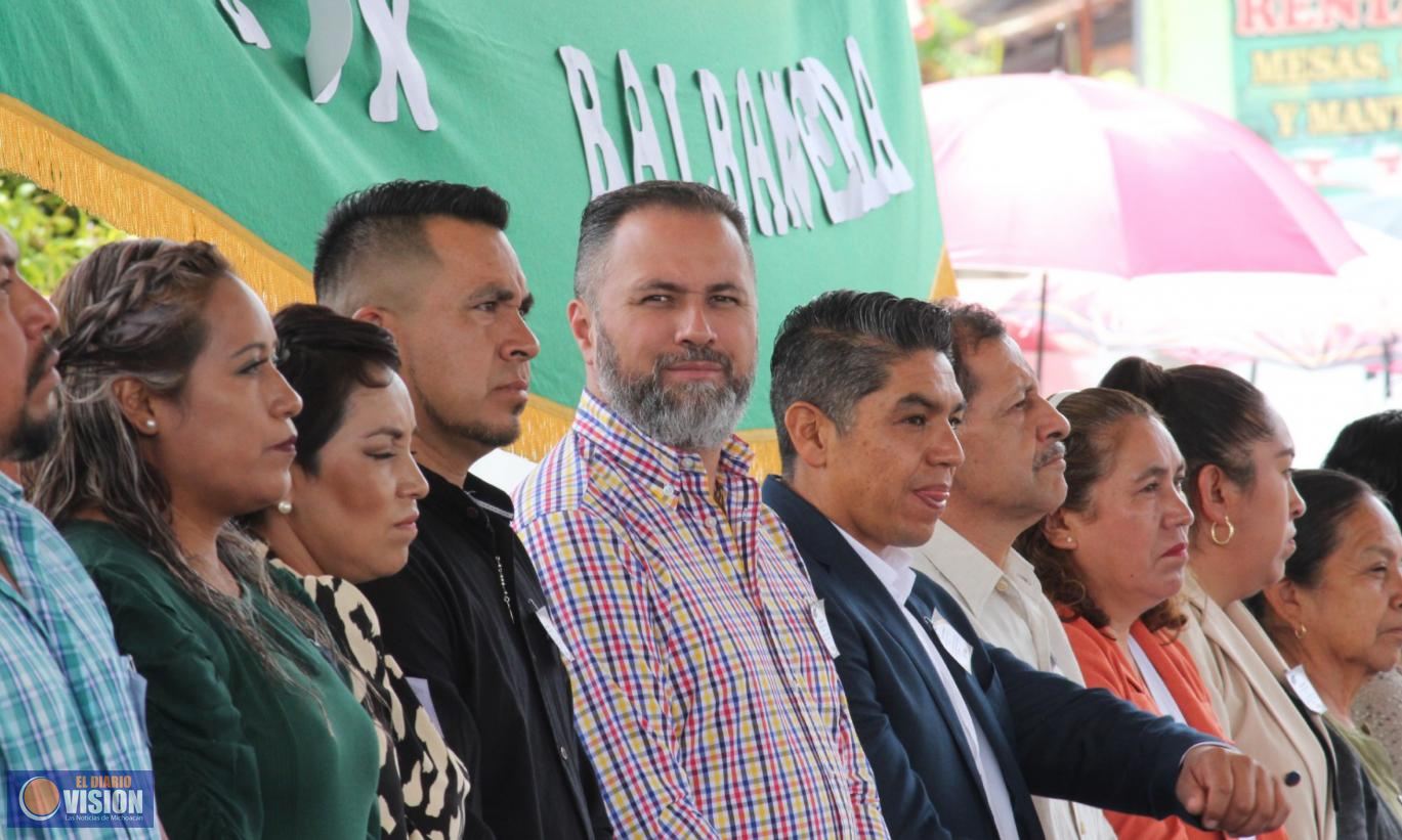 Apadrina León Balbanera, generación de egresados de primaria “María Rodríguez Vda. de Franco”