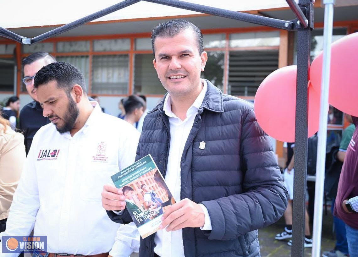 Juventud informada para un mejor Uruapan: Juan Manzo