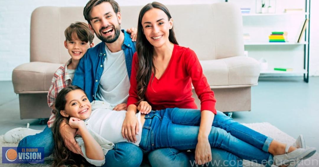 Somos Nuestra Memoria  Una Familia Ideal