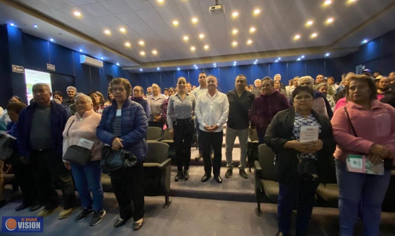 DIF Estatal y Municipal, realizan Jornada Regional Optométrica para Adultos Mayores en Zacapu