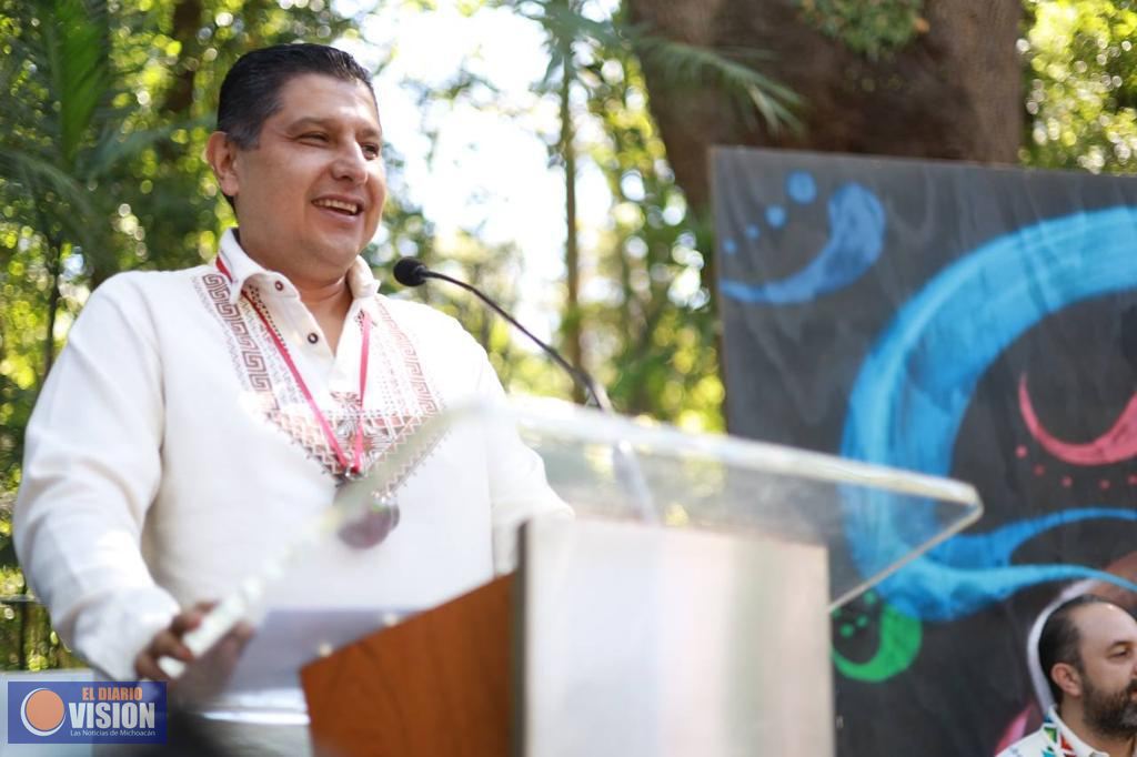 Nacho Campos inaugura sexto Festival del Charanda