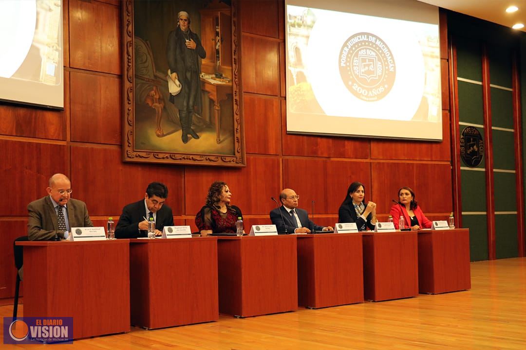 Presentan libro sobre adopción en el Poder Judicial de Michoacán 