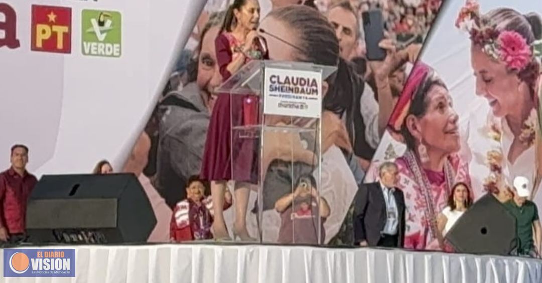 Ante más de 160 mil en el Zócalo, Sheinbaum inicia campaña