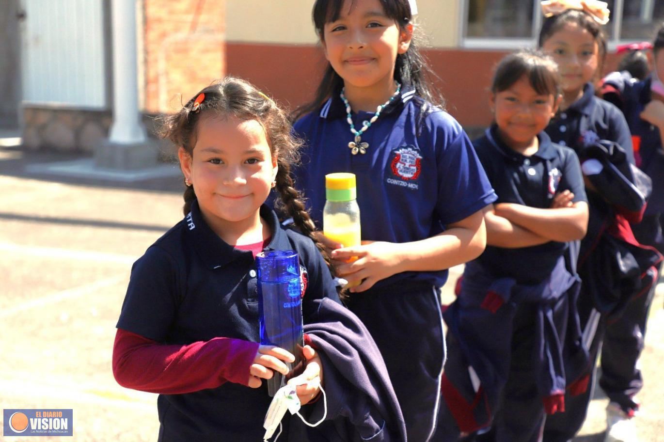 Inicia horario especial para 3 mil 400 escuelas de Michoacán