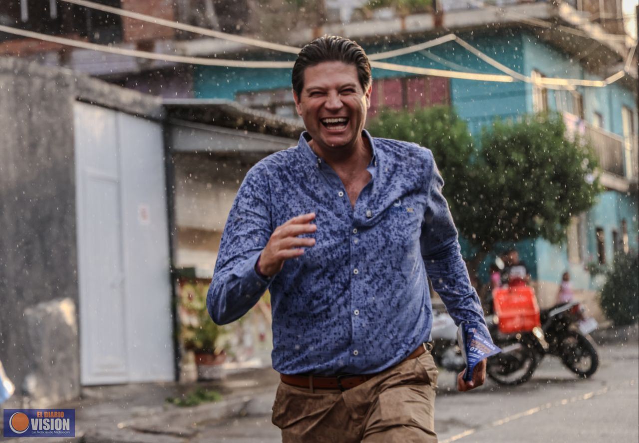 Alegría, apoyo y ¡lluvia!, brinda la Obrera a Alfonso