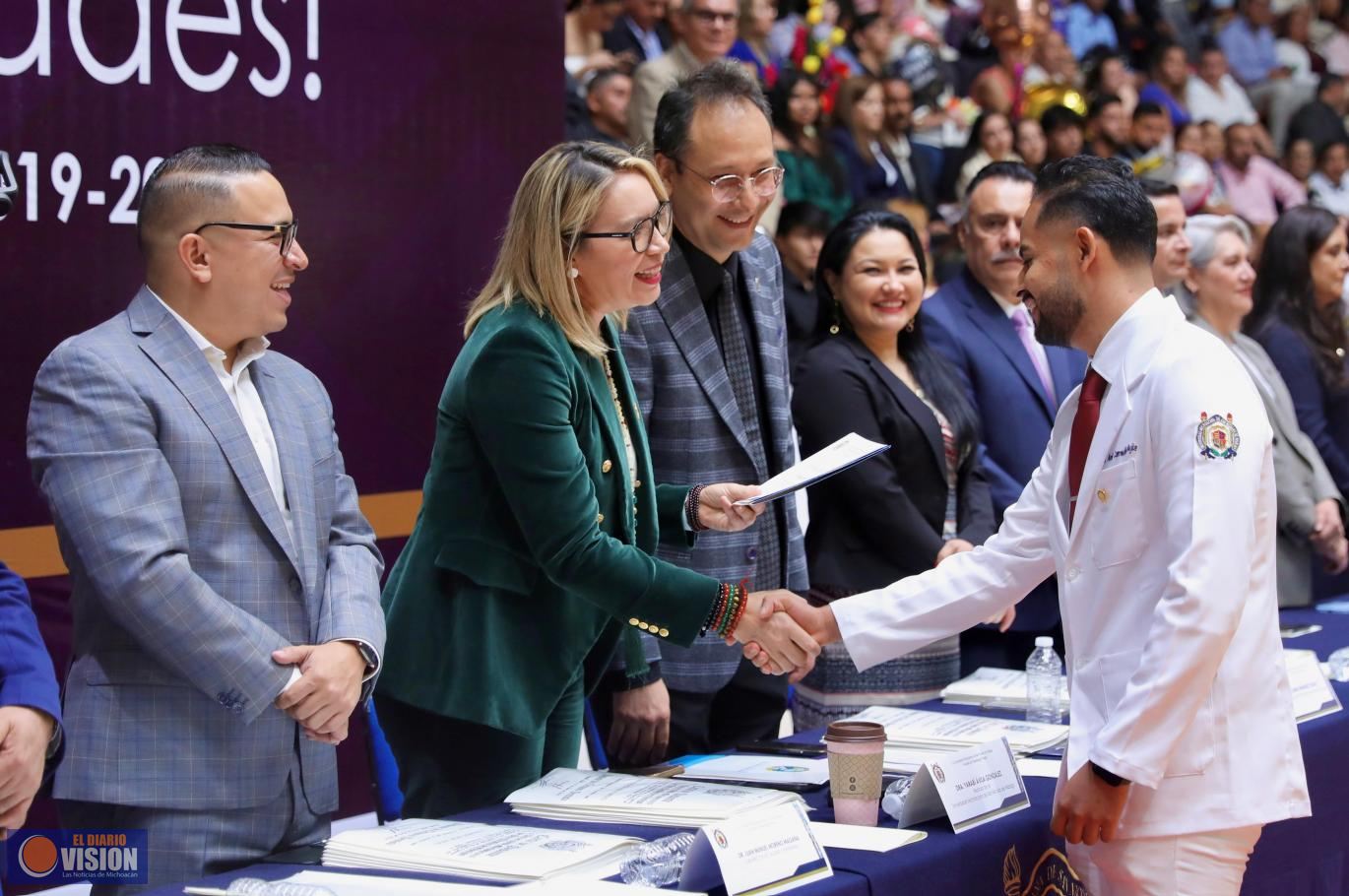 La UMSNH trabaja para mantener la acreditación de sus carreras: Rectora
