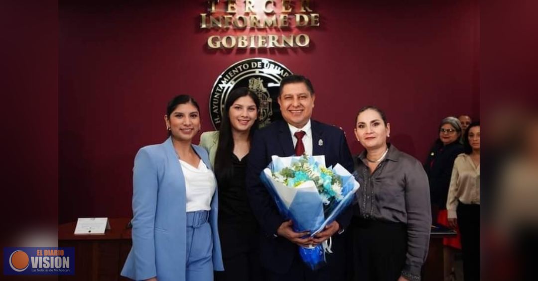 Presenta Nacho Campos, Tercer Informe de Gobierno