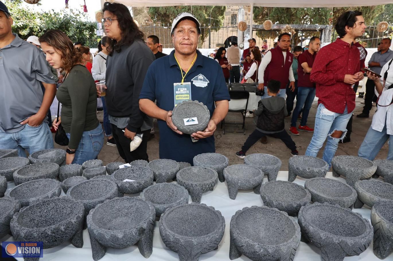 Impulsará Bedolla indicación geográfica del molcajete de San Nicolás Obispo