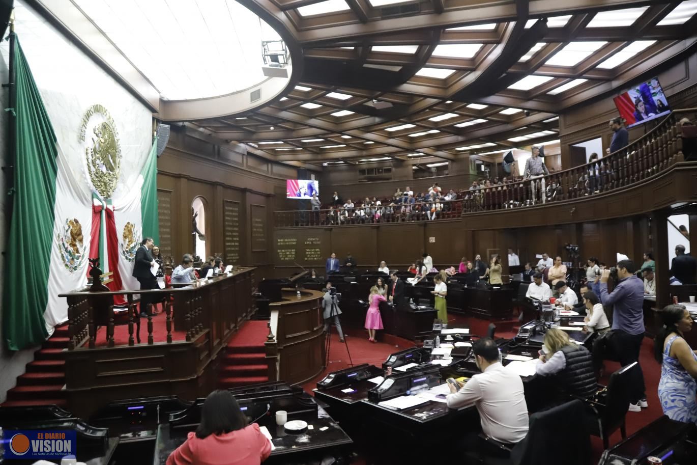 Condecoración “La Mujer Michoacana” 2025, para Yareni Pérez Vega y Jeannet Hernández Vega