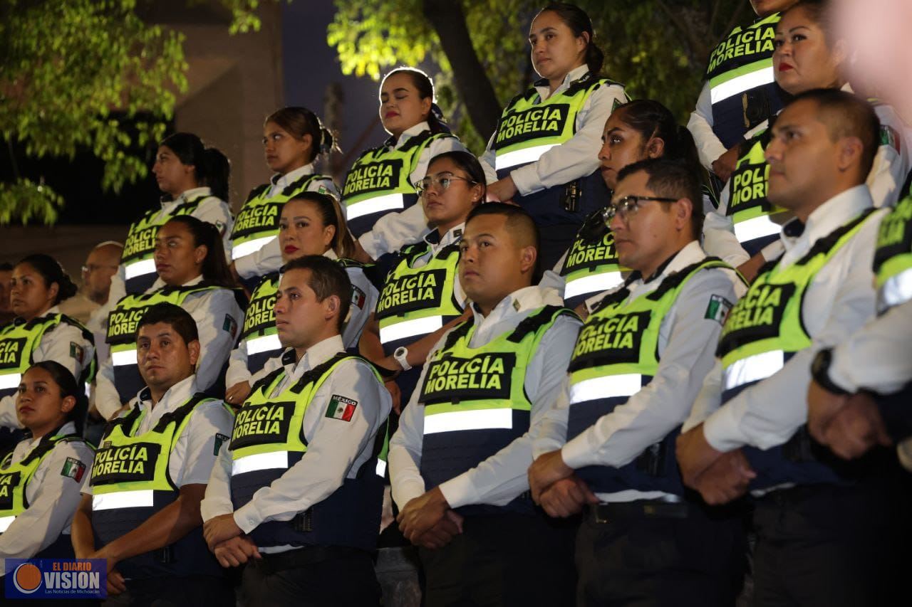 Entrega Alfonso Martínez chalecos balísticos a Policía Morelia