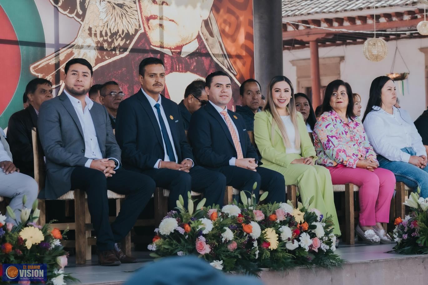 Conmemoran el 219 Natalicio de Benito Juárez en Salvador Escalante con Desfile y Acto Cívico