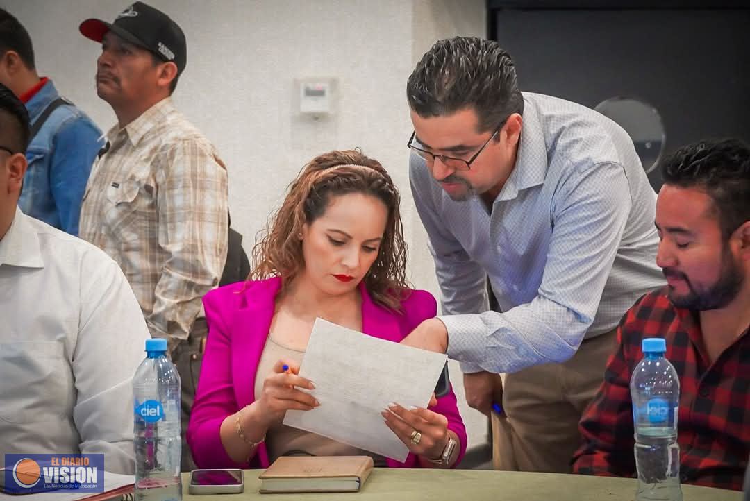Graciela Hernández, firma convenio para rehabilitar sistema de agua potable de Nueva Jerusalén 