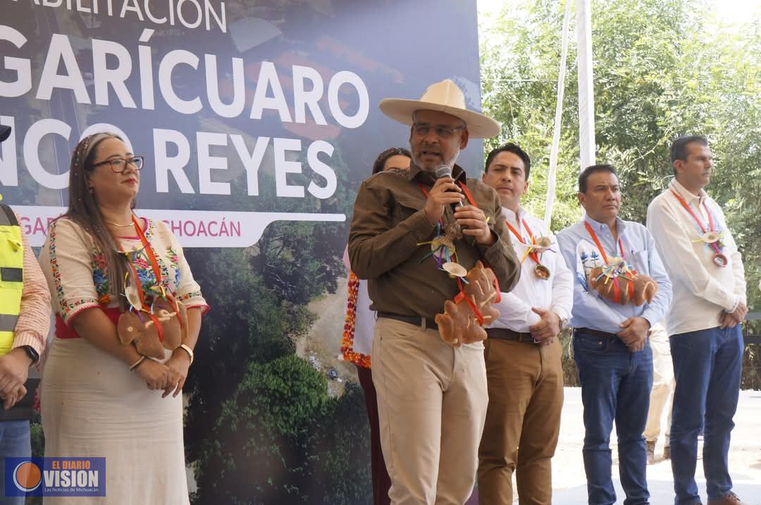 Inauguran tramo carretero, Erongaricuaro-Franco Reyes