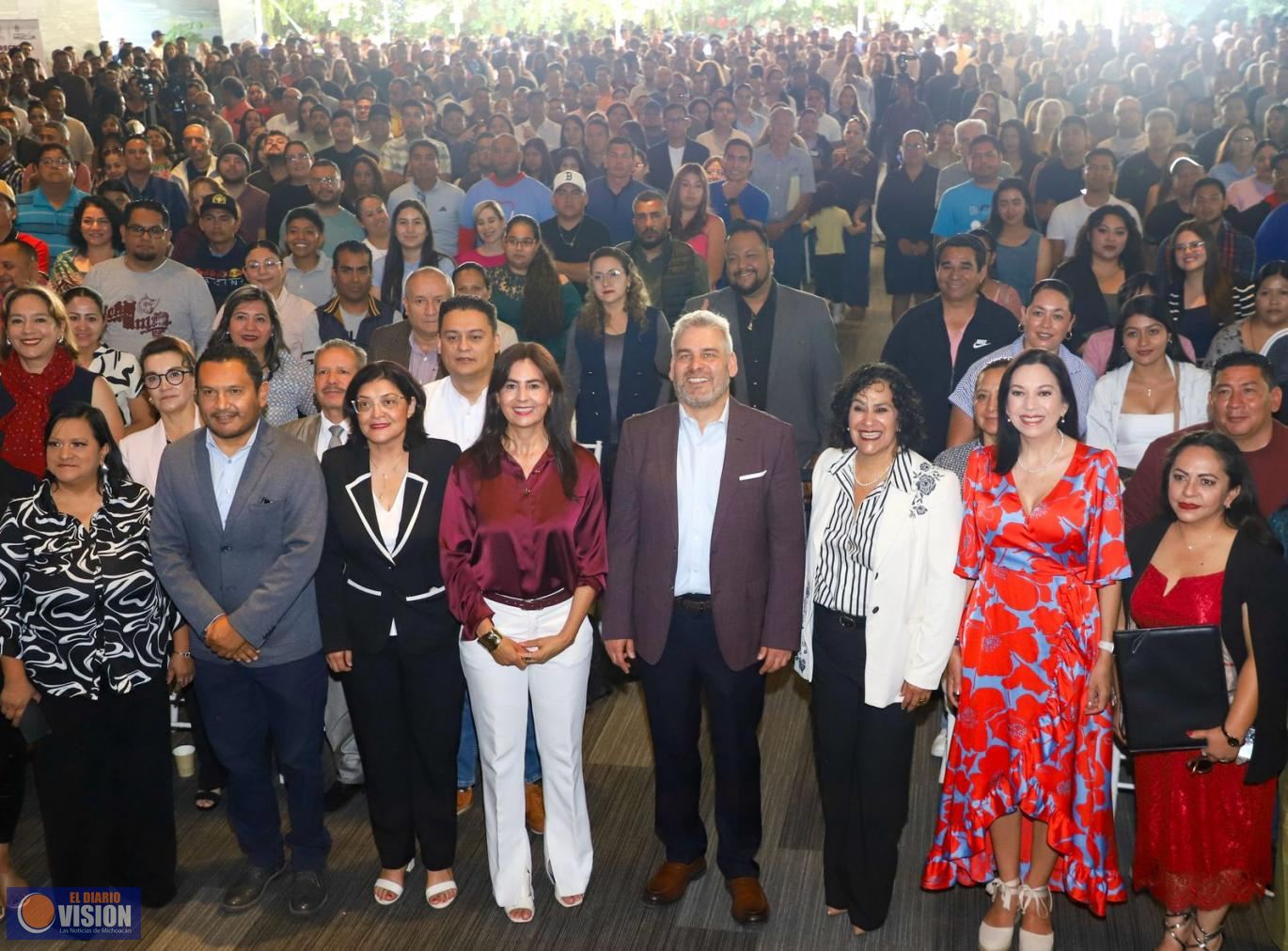 Más de 8,200 docentes con certeza laboral : Gaby Molina