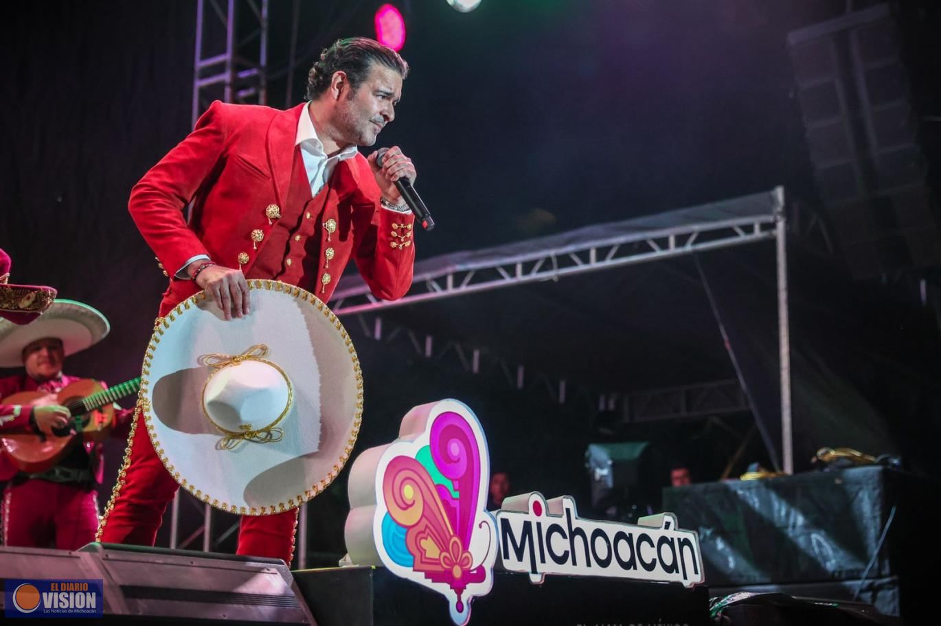 Juan Gabriel y Martín Urieta, michoacanos que recordó Pablo Montero en Festival Michoacán de Origen