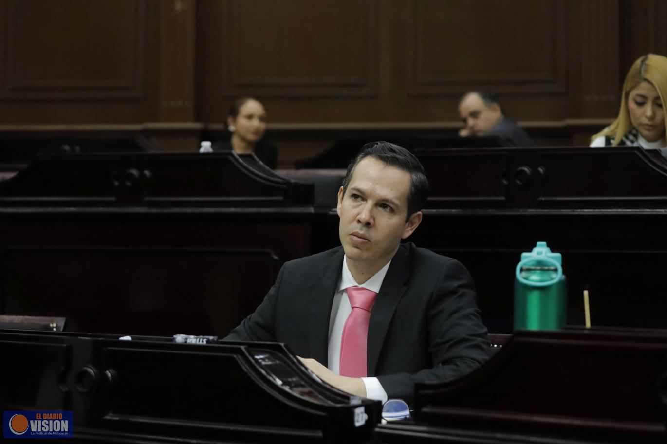 El Diputado Alfredo Anaya Presentará Iniciativa para Garantizar Visibilidad de Placas Vehiculares