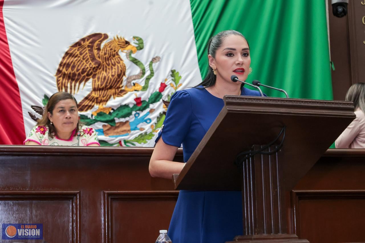 Ciberbullying debe combatirse con estrategias concretas: Diana Espinoza, al presentar iniciativa