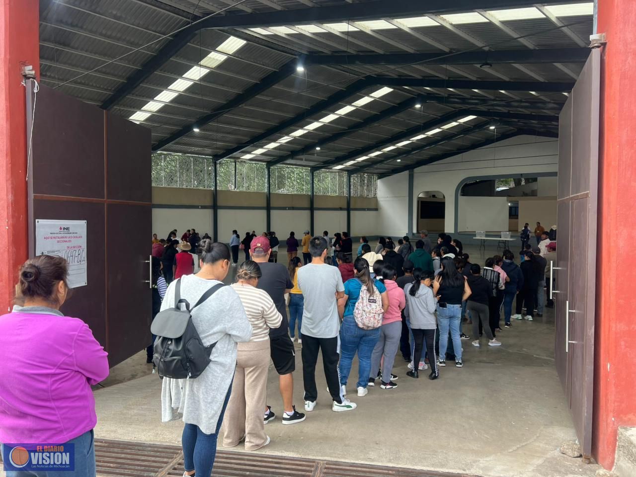 Detecta Somos MX desinterés, uso de acordeones y propaganda al arrancar  elección del Poder Judicial