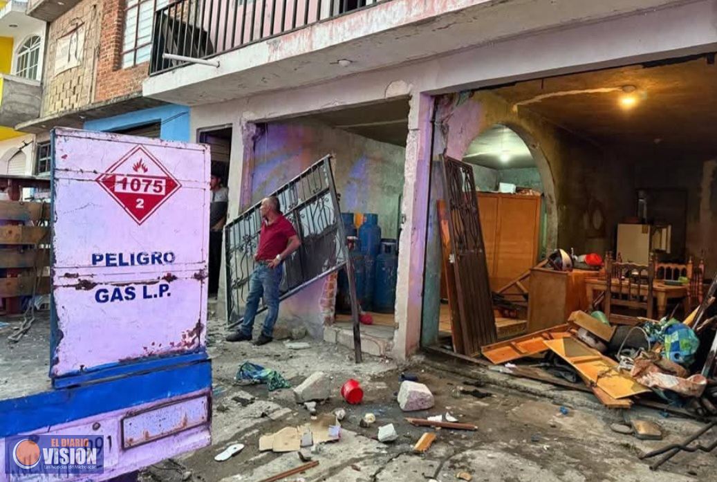 Fuerte explosión de gas acumulado 