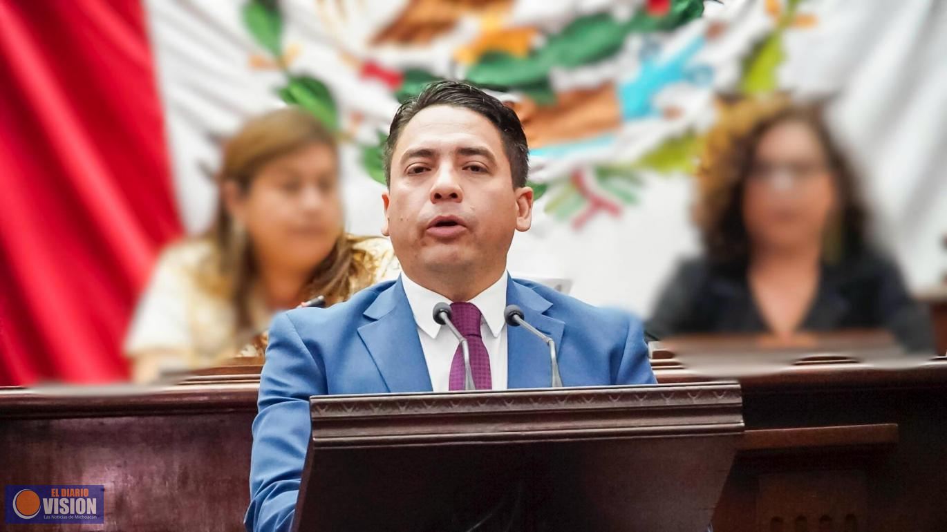 Diputado Iván Arévalo presenta iniciativa para regular el derecho a la seguridad vial 