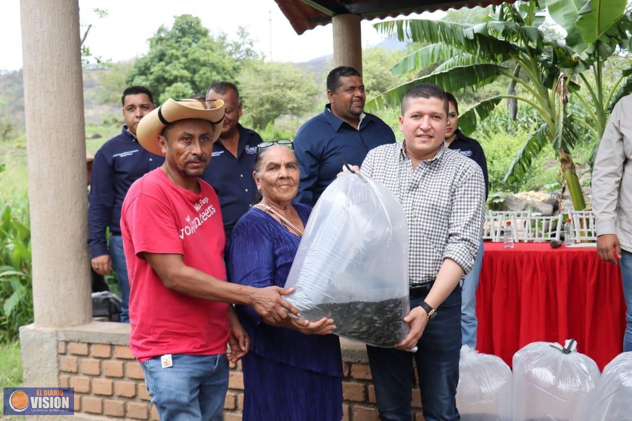 Mantiene cercanía Vicente Gómez con población del Distrito XIX