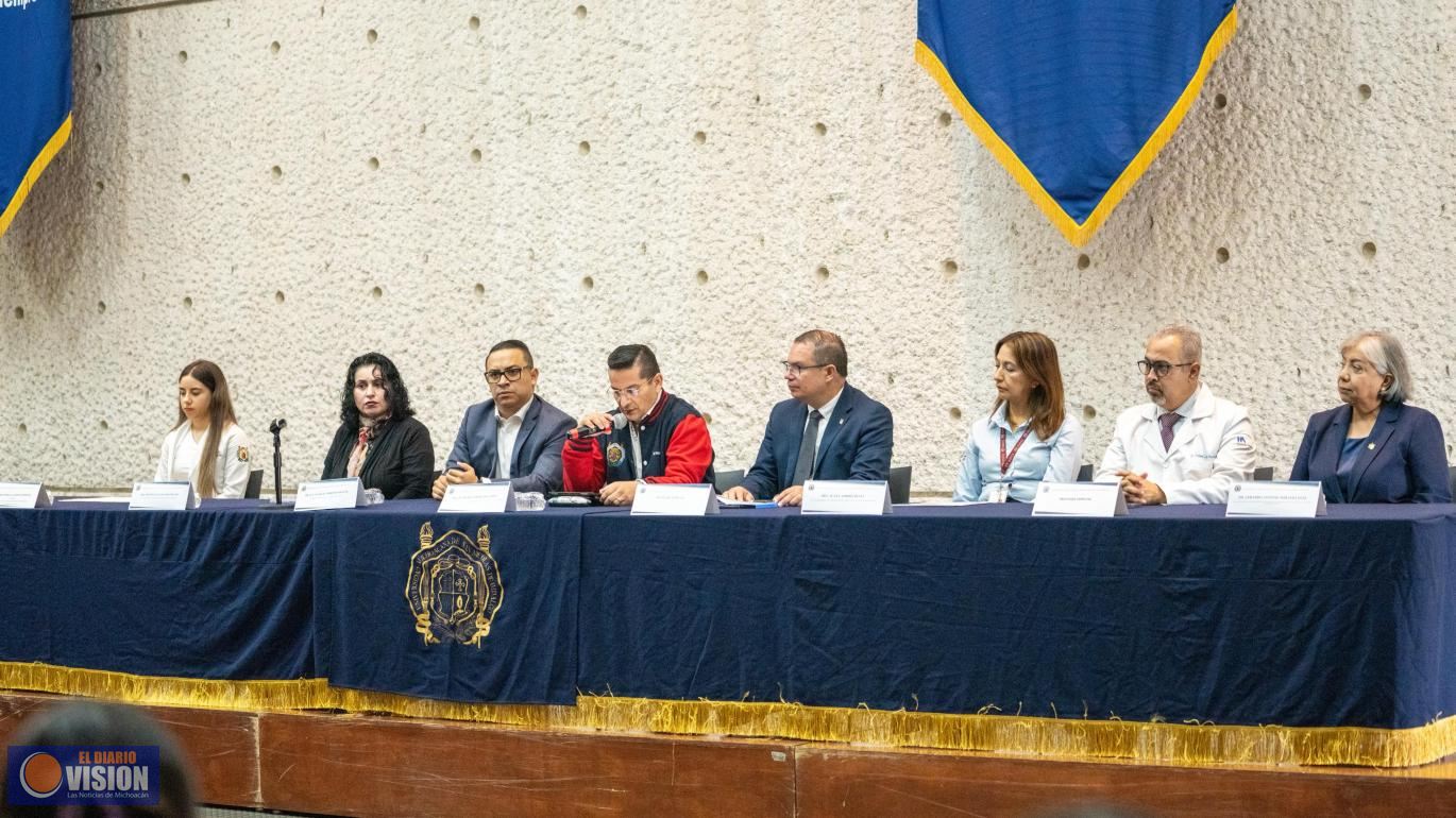 Lleven el humanismo a las clínicas y hospitales, secretario Académico ante estudiantes Pregrado 