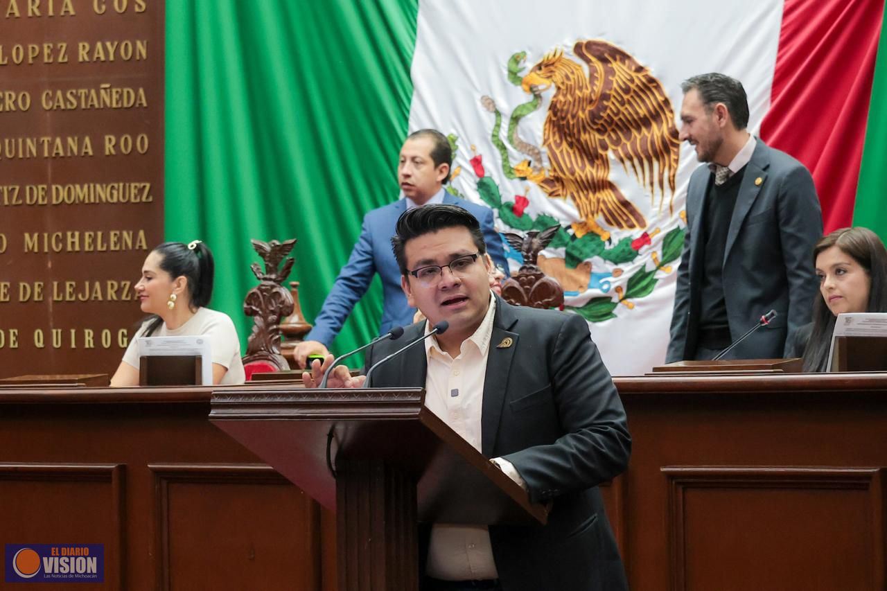 Toño Carreño presentó iniciativa de reforma para garantizar esquemas completos de vacunación 