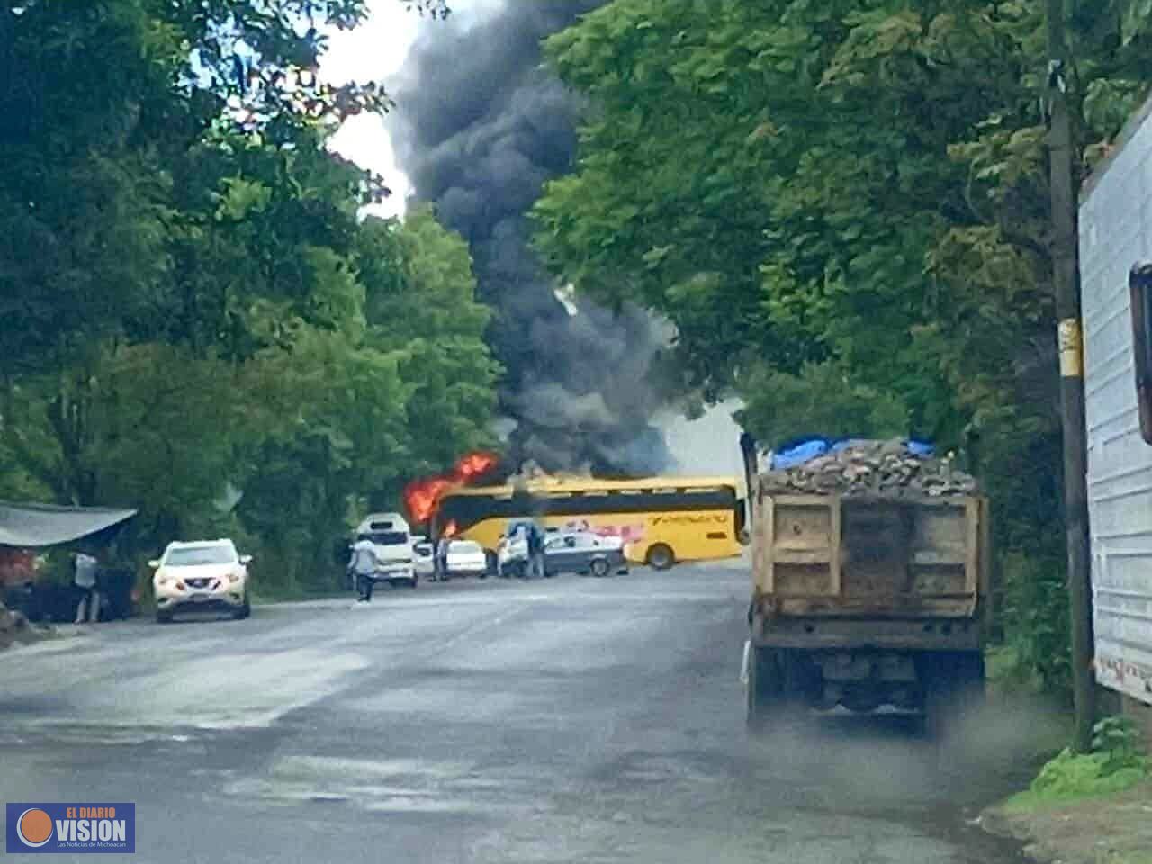 Violencia en Zitácuaro, 1 menor muerto y una herida