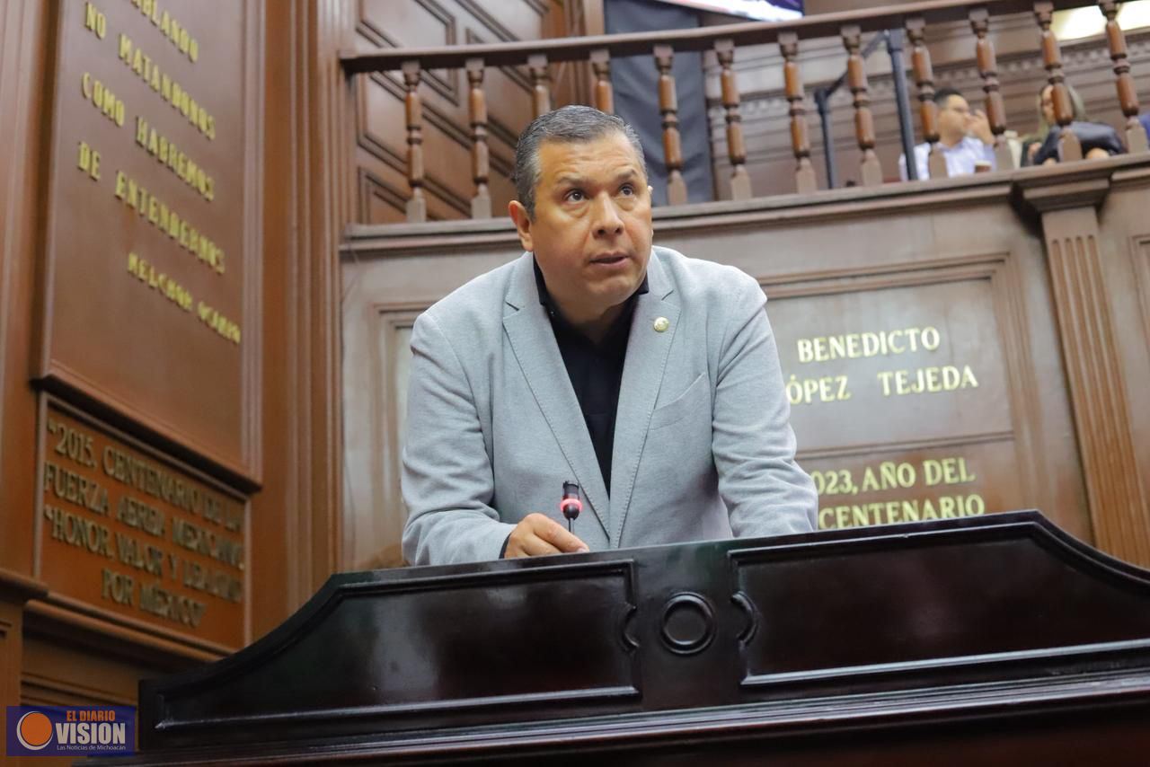 Juan Carlos Barragán va por eliminar cobros de grúa y corralón a víctimas de robo vehicular