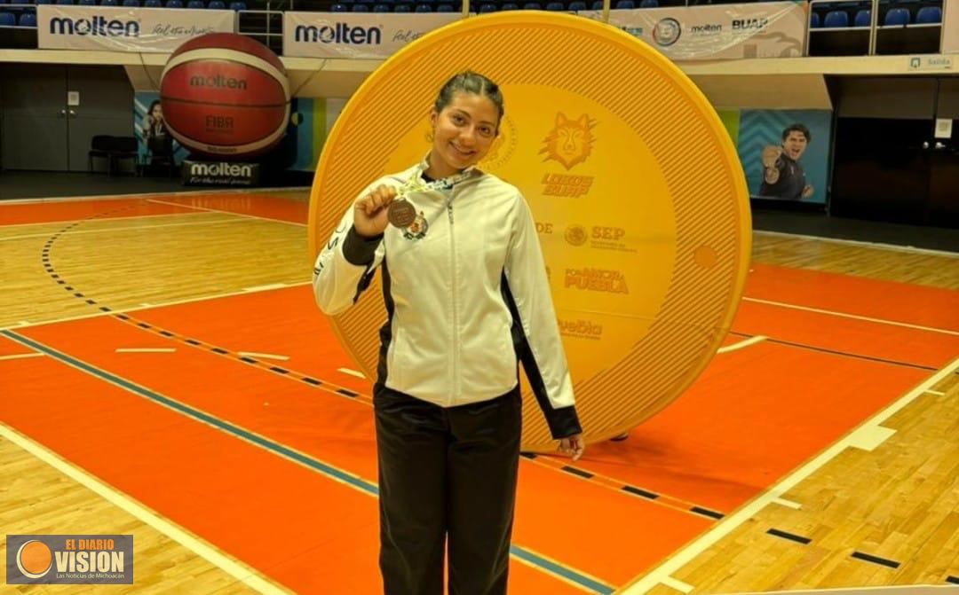 Me llenó de orgullo representar a la UMSNH a nivel nacional: Karen Barrera, deportista nicolaita