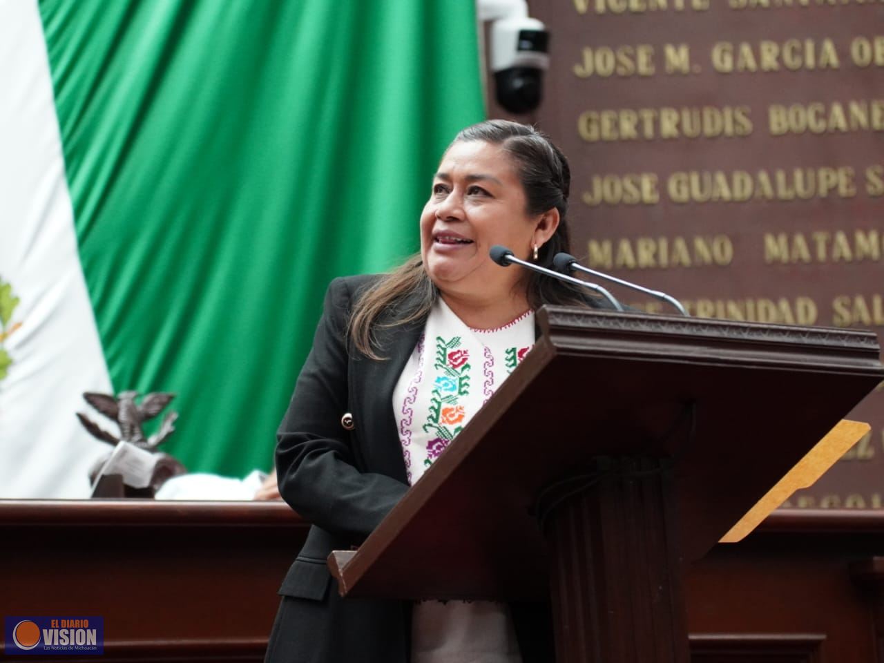 Llama Belinda Iturbide a la población a atender su salud mental en instituciones oficiales