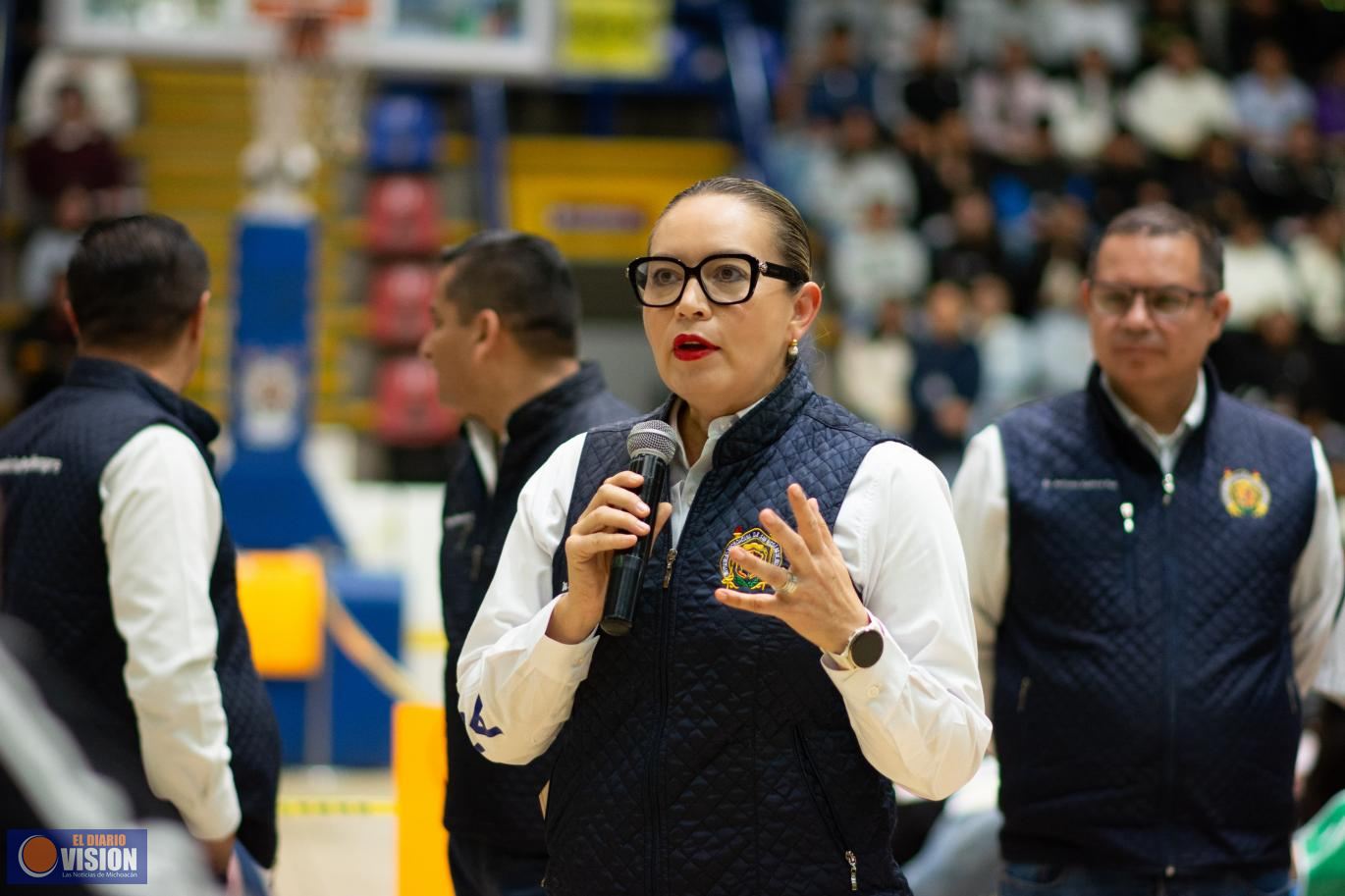 A poner todo su empeño desde el primer día de clase, convoca Yarabí Ávila a aspirantes a la UMSNH